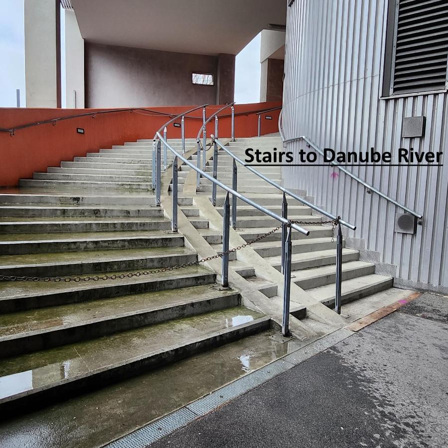 Lovely For 4 On The Danube River - Private Parking * Wien